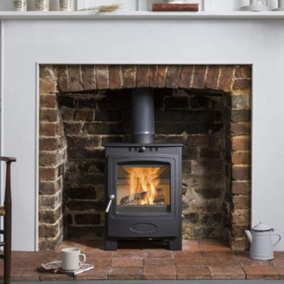 Hamlet Stoves Hamlet Solution 5 Multifuel Wood Burning Stove in a brick recess